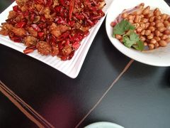 -粉墨特色菜·烧烤音乐酒馆