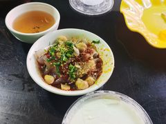 -烤肉小伙烤肉店