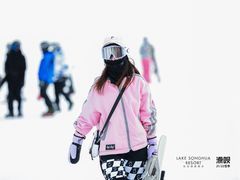 -中旅松花湖滑雪场