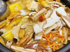 -菌之家·专业纯野生菌火锅·特色炒菌