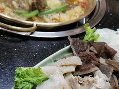 -顶顶汤火牛排火锅·经典铜锅涮肉