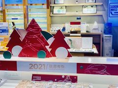 -LOOK眼镜·蔡司依视路配镜(宝山万达店)