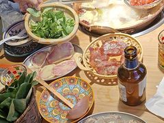 -洱火云南酸菜牛肉火锅(石景山当代商城店)