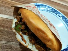 -老字号杨坡红油米线腊汁肉夹馍(东四道巷店)