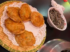 -两三事小郡肝串串香火锅(桂庙店)