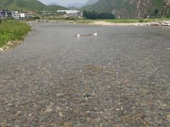 -百里峡七彩艺术小镇