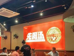 大堂-去华哥家·酸菜鱼·锅气小炒(江泰路地铁站店)
