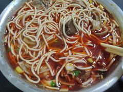 -薛记襄阳香辣牛肉面(平安路店)