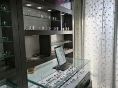 -视野联行眼镜蔡司·依视路官方授权店(顺城店)