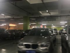 场地-我格广场-停车场
