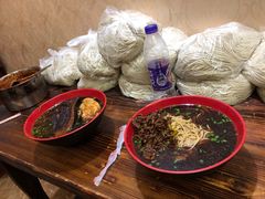 -小龙大肉面馆
