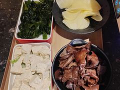 -晓宇重庆火锅(西安荟聚店)