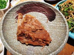特色大铁锅烀腔骨-95号酱骨·一块豆腐(展春园西路店)