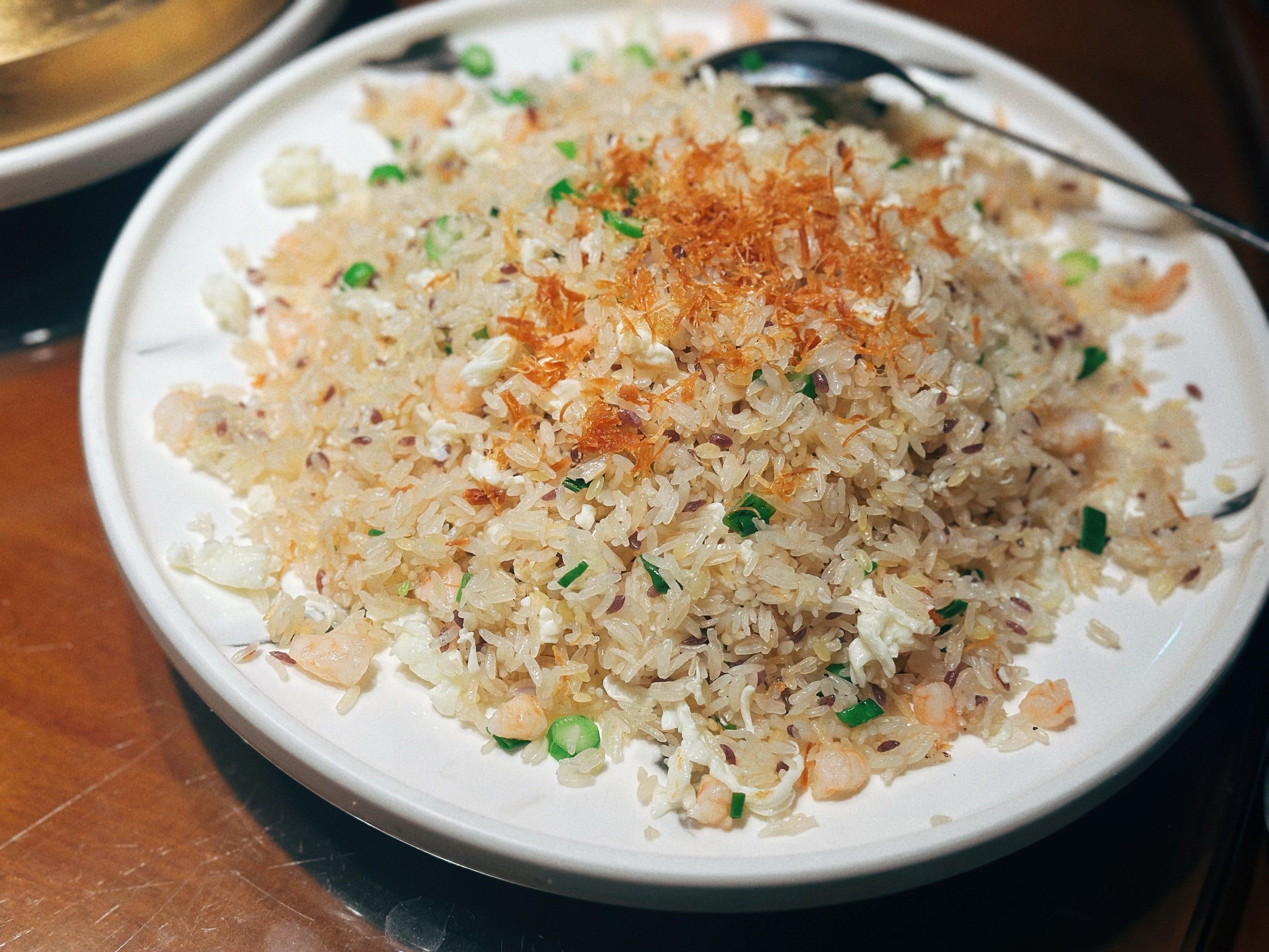 台山也能吃到新荣记招牌菜溏心富贵虾