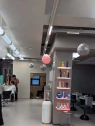 -Z.X HAIR SALON张新美业