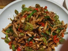 -鑫巴蜀小镇 · 水煮鱼专研店(玉桥店)