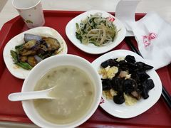-来必堡(娄山关路店)