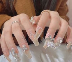 -ZX·美睫设计师汇聚店