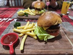 -又见马甲M8融合西餐厅(体育中心店)