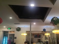 -毛辣果·贵州红酸汤牛肉火锅(西单店)