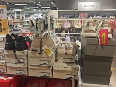 -唯品会(北京国瑞城店)