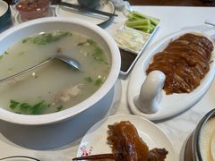 -梅利汴京烤鸭•开封豫菜地标店(东大街店)