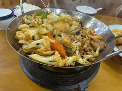 -鹤乡东北菜(崮山路店)