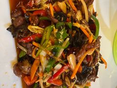 鱼香牛肉丝-马白开来特色羊排揪片子  (总店)