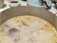 -洪氏嗨捞·猪肚鸡火锅(阳光天地店)