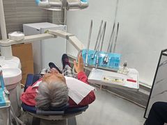 -上海仁爱医院口腔科 · 种植