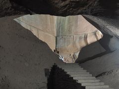 -伍山海滨石窟