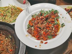 -黄泥岗·地道湖北菜(奥特莱斯店)