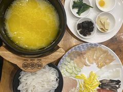 -桥香园过桥米线(国贸店)