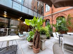 -潮一不贰·法式甜品·生日蛋糕·西式简餐(外滩店)