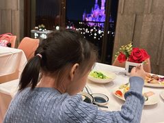 -WOLFGANG PUCK KITCHEN & BAR(迪士尼小镇店)