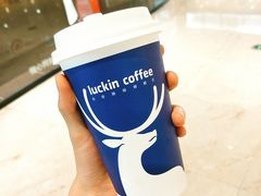 焦糖玛奇朵-瑞幸咖啡(武汉摩尔城L2层店)