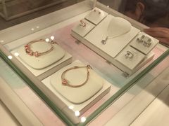 -Pandora潘多拉珠宝(宝山万达广场店)