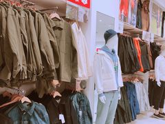 -优衣库(泉州中骏世界城店)