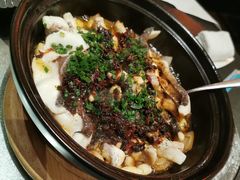 砂锅秘制焗湖鱼-羡餐厅-千岛湖自由洲际殿