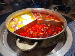 -湊湊火锅·茶憩(南京东路悦荟店)