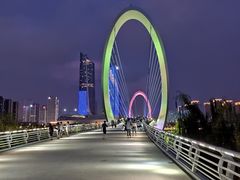 -南京眼步行桥