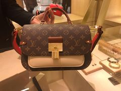 -新罗免税店(首尔总店)