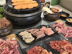 -啊美丽炭火烤肉(滑翔一店)