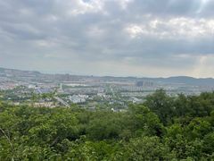 -灵岩山风景区