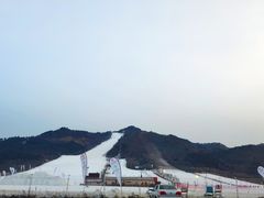 -辽阳弓长岭温泉滑雪场