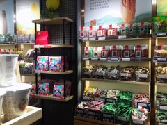 零售区-良品铺子(白云新世界店)