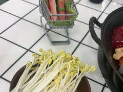 -扎起市井老火锅(乐山总店)