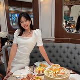 和姐妹来广粤天地看到的瑰茶厅，算是复古风