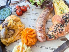 -Mark&Mars Restaurant