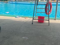 -极动室内恒温游泳馆